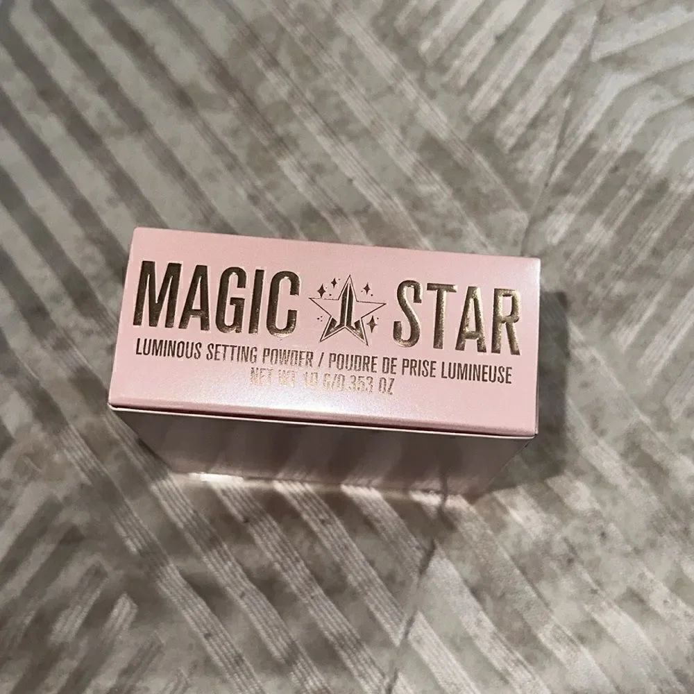 Jeffree Star Magic Star Beige Luminous Setting Powder - Picture 4 of 4